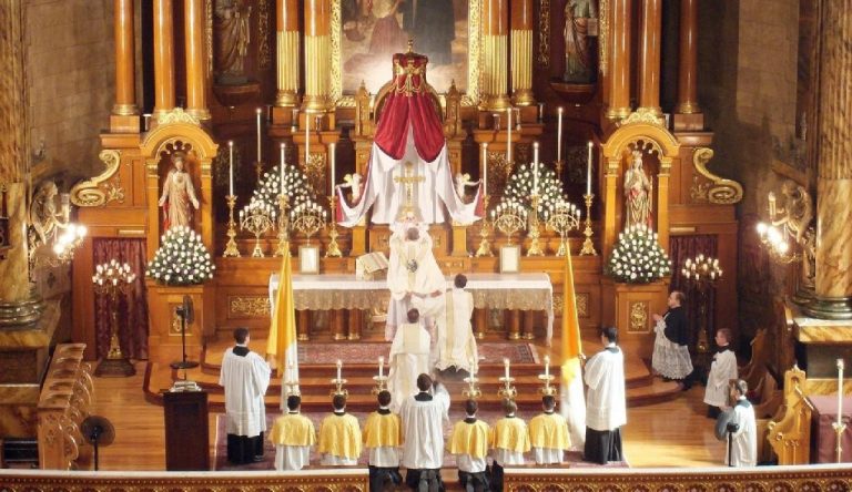 Tradtional Latin Mass 1024x592